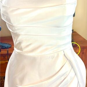 Elegant White Wedding Strapless Dress